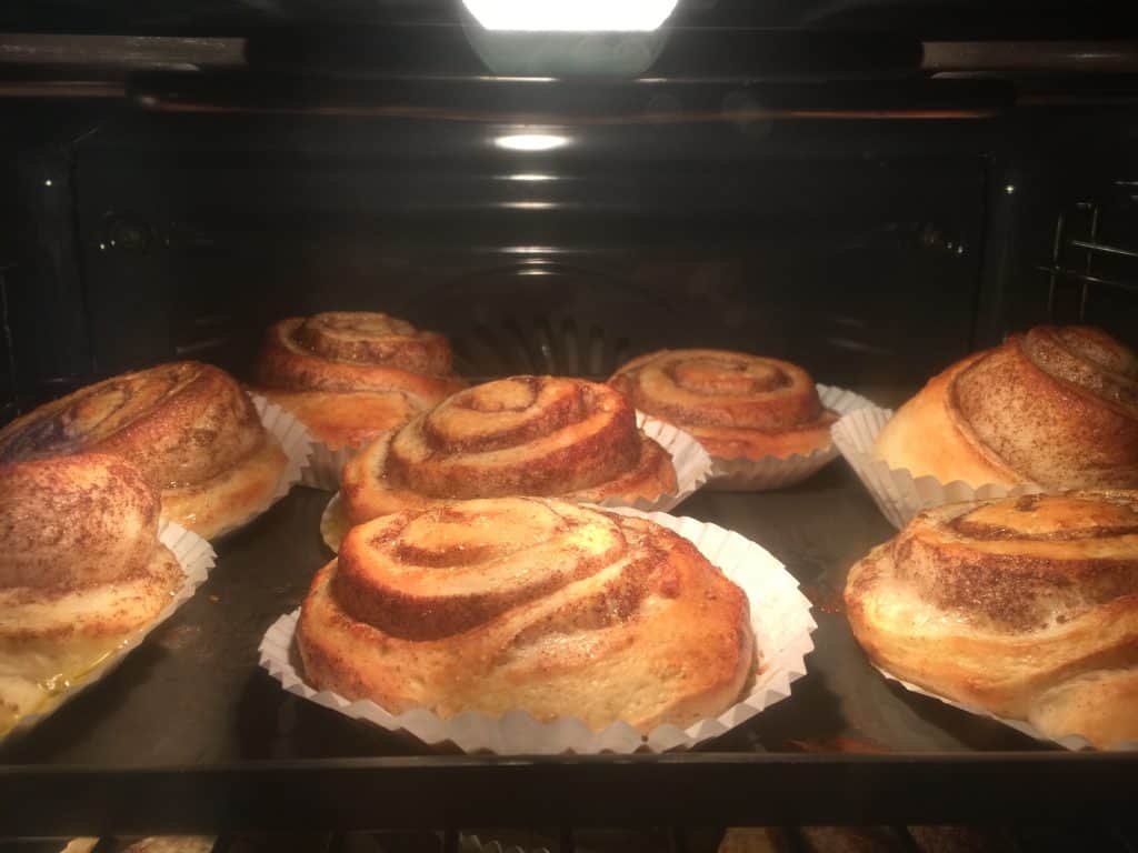 Cinnamon Buns in the oven