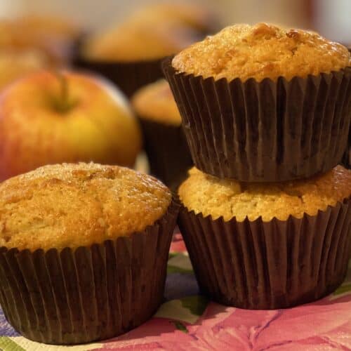 muffins and a red apple.